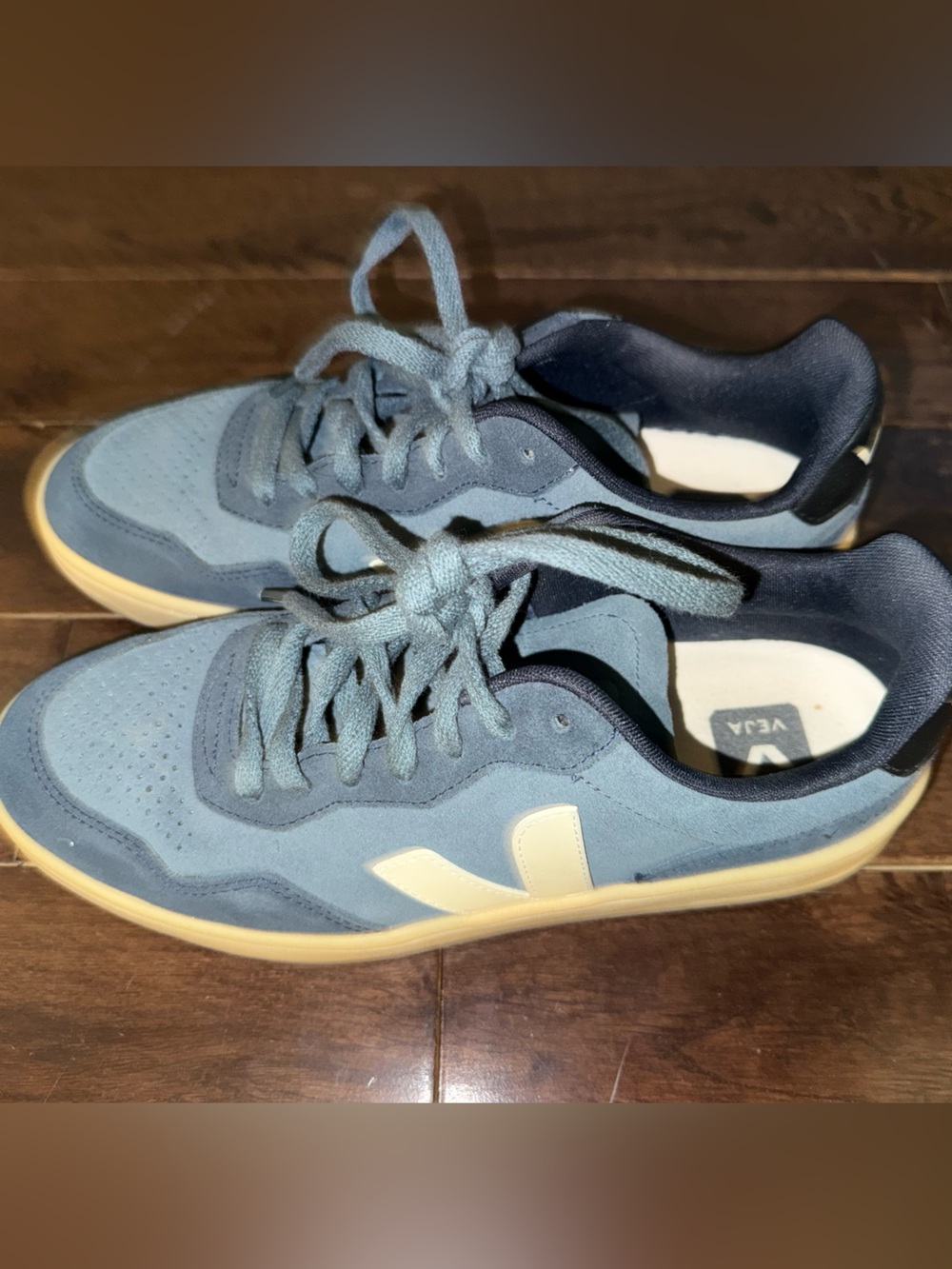 Veja Women’s Suede Sneaker in Navy Blue and Cream
